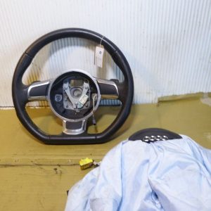 Audi tt 2.0  fsi 2009  FLAT BOTTOM STEERING WHEEL PADDLE SHIFT 8J0419091 A