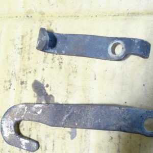 DAIHATSU CHARADE GTti engine lifting bracket supports cb80