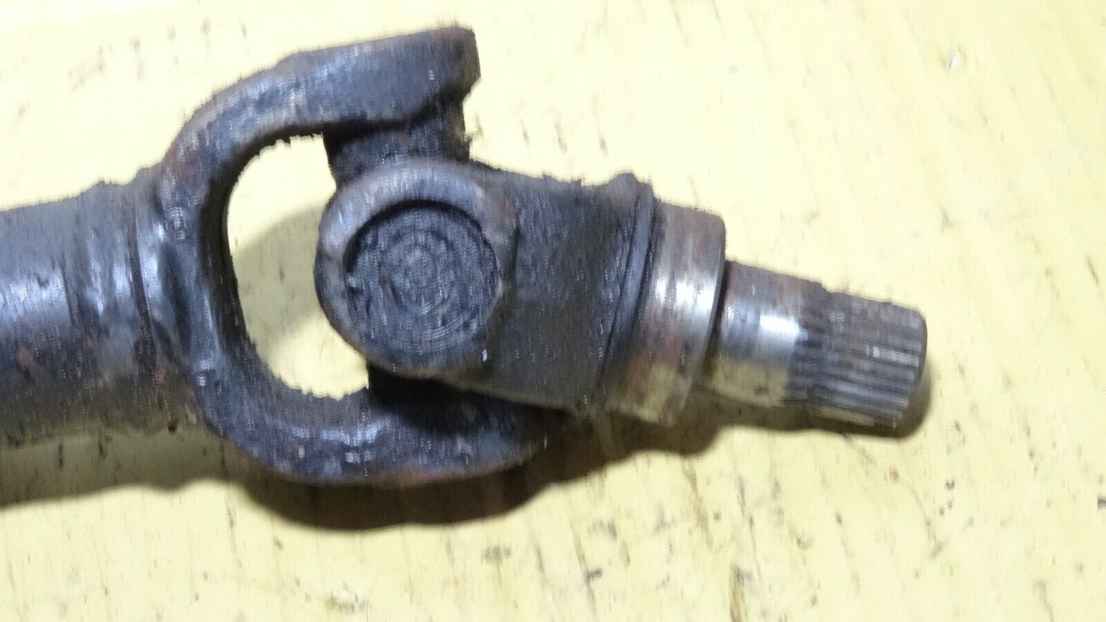 DAIHATSU CHARADE GTti gtxx cb80 inner driveshaft joint - Image 2