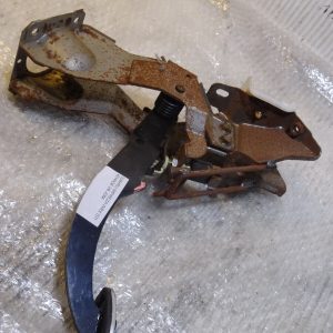 SUBARU IMPREZA  WRX GDB  STi  JDM 2004  BRAKE PEDAL ASSEMBLY