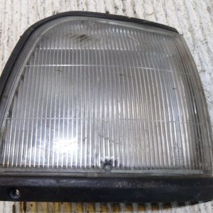DAIHATSU CHARADE GTTI SIDE LIGHT DRIVER RIGHT SIDE  CB80 SPARES OR REPAIRS
