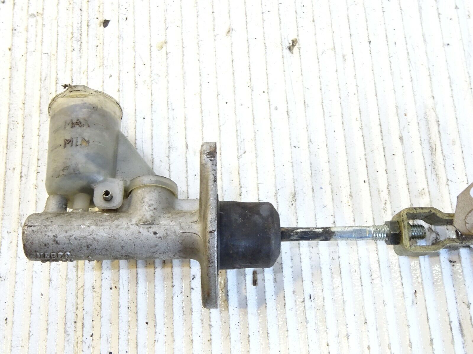 MITSUBISHI EVO 4 5 6 IMPORT 2.0i TURBO 1996-2000 CLUTCH MASTER CYLINDER NO LID