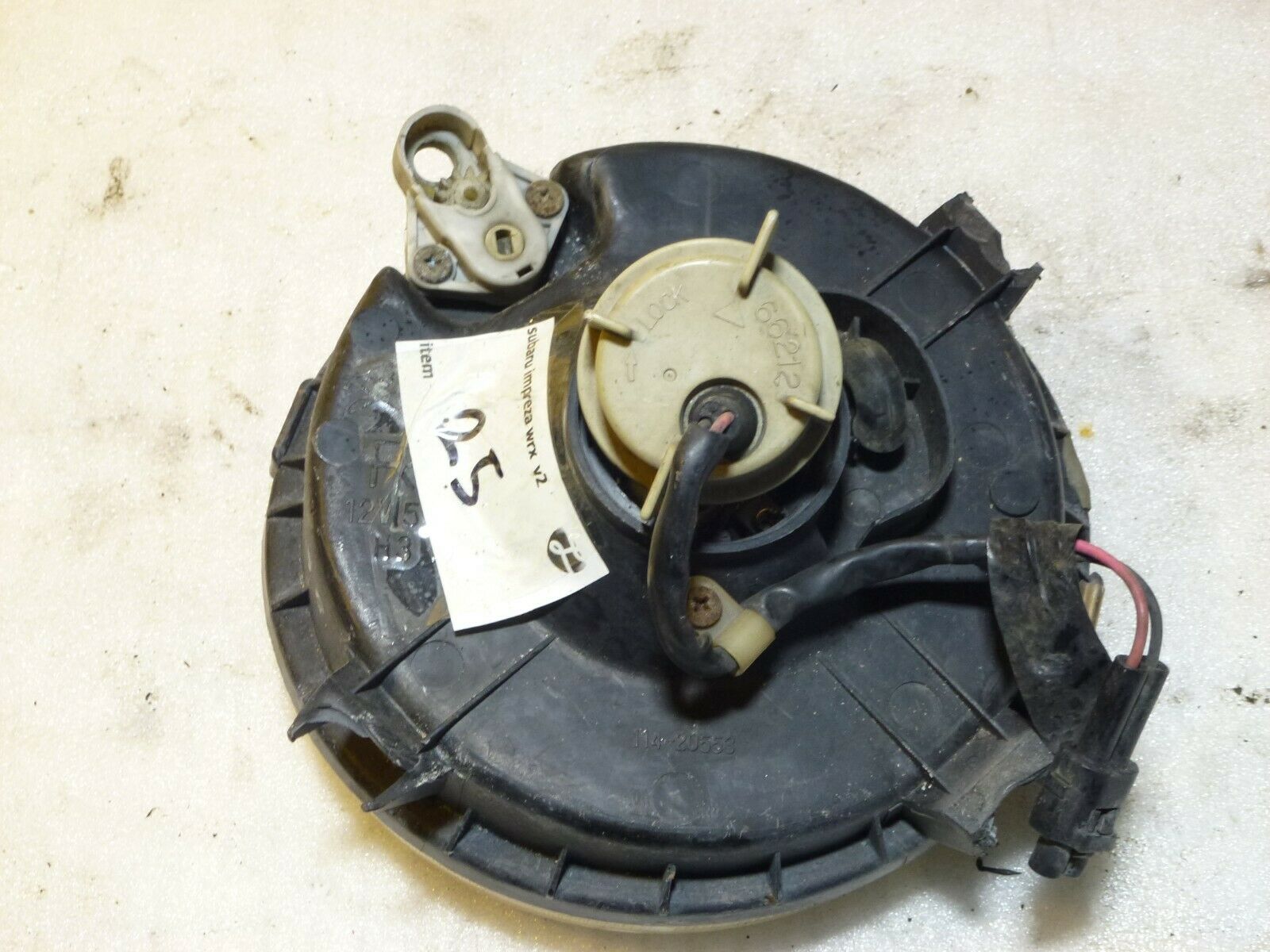 SUBARU IMPREZA WRX STI V2 FRONT FOG LIGHT DAMAGED SPARES REPAIRS - Image 4