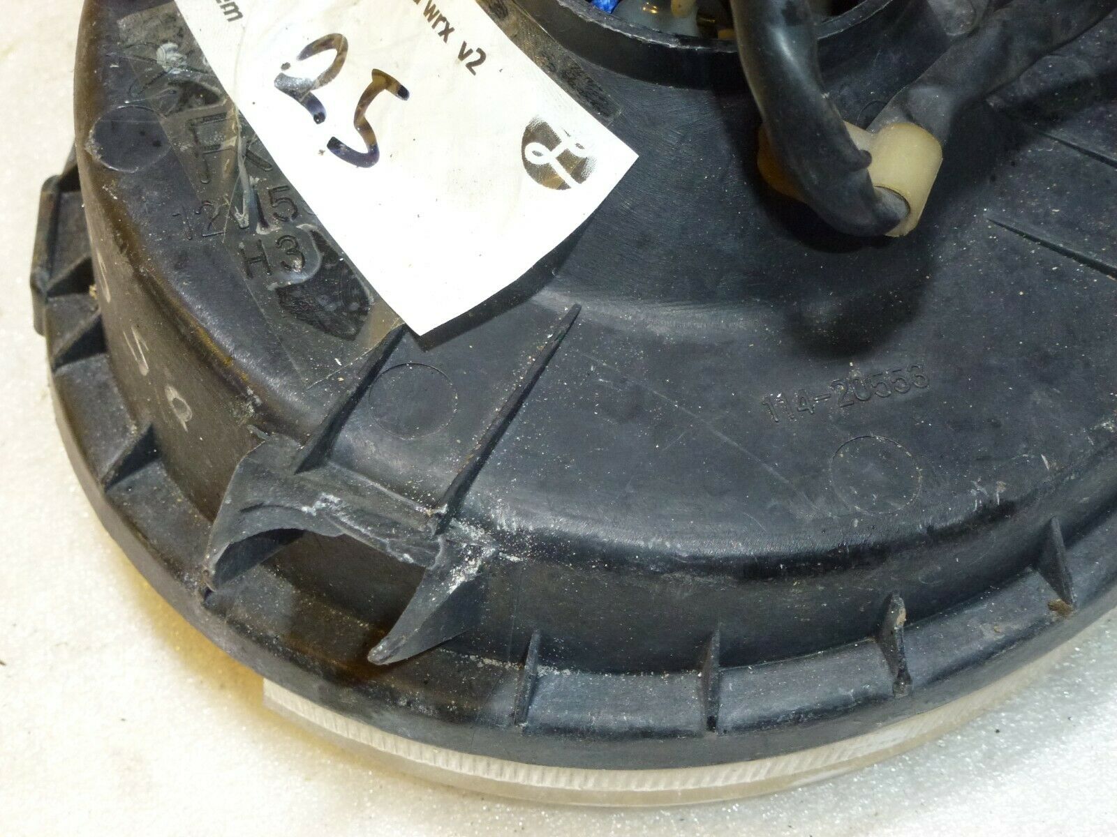 SUBARU IMPREZA WRX STI V2 FRONT FOG LIGHT DAMAGED SPARES REPAIRS - Image 5