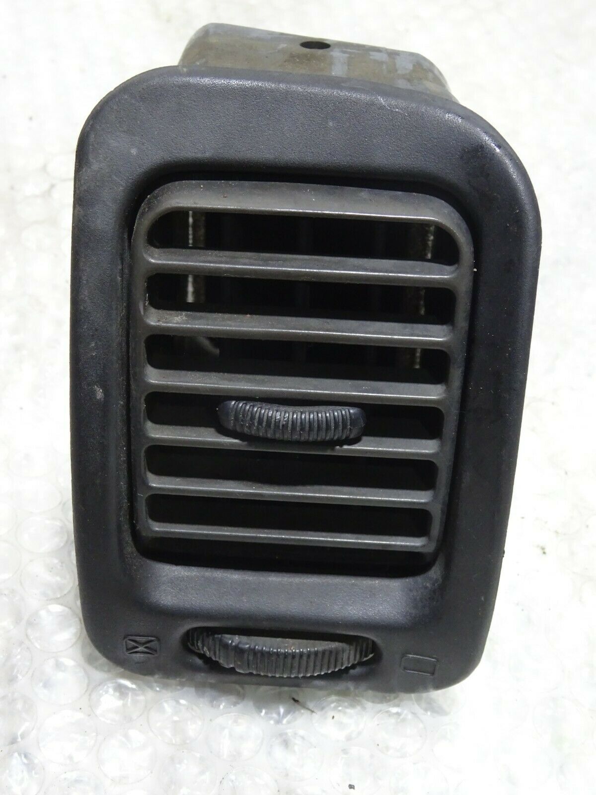 Subaru Impreza wrx sti classic v2 1995 VARIOUS DASHBOARD AIR VENTS VENT - Image 6