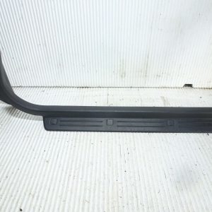 Subaru Impreza WRX STI V5  FRONT SILL COVER PLASTIC TRIM PANEL NSF PASSENGER