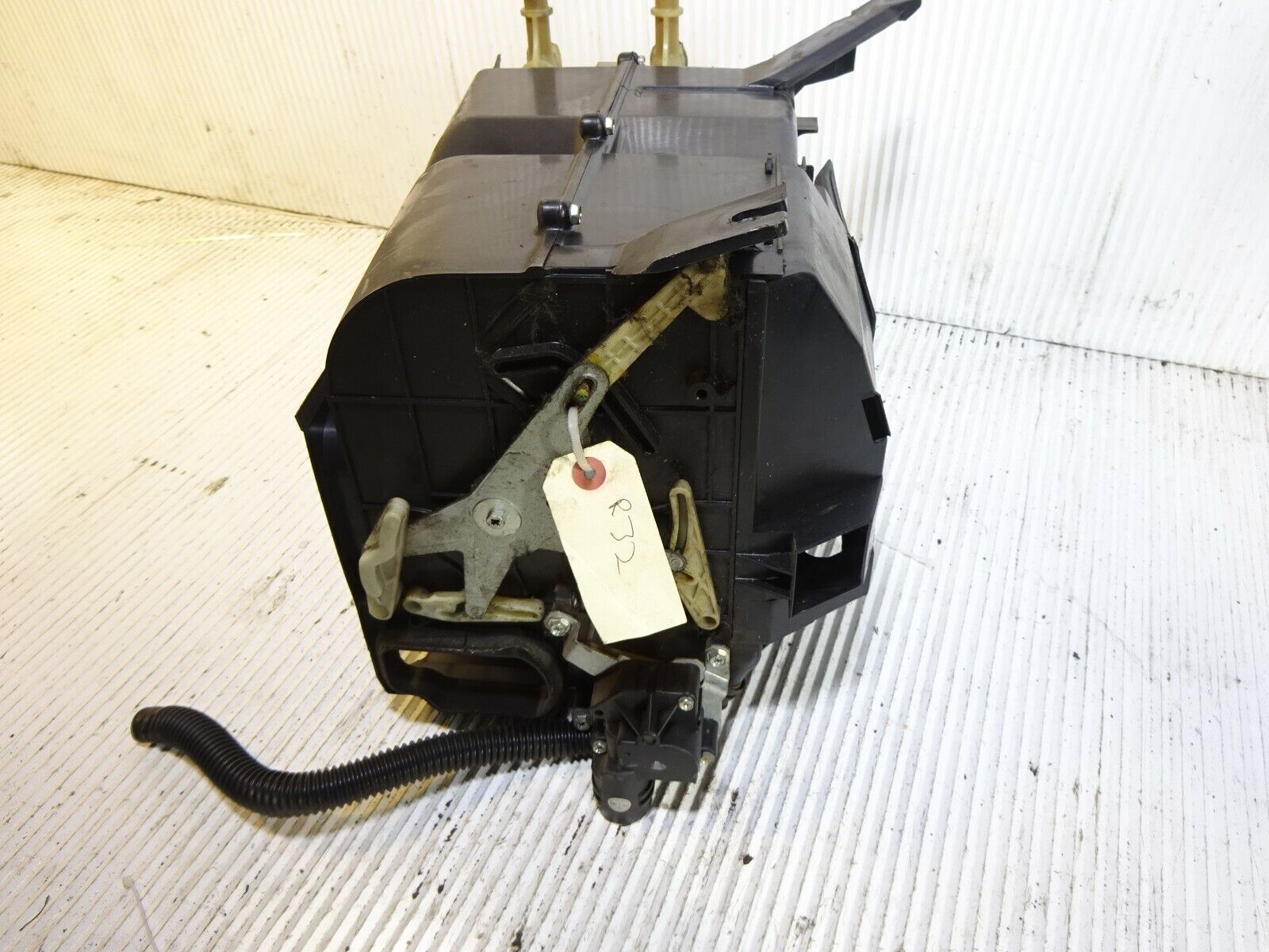 nissan skyline r32 gtr heater matrix radiator + assembly box bnr32 - Image 4