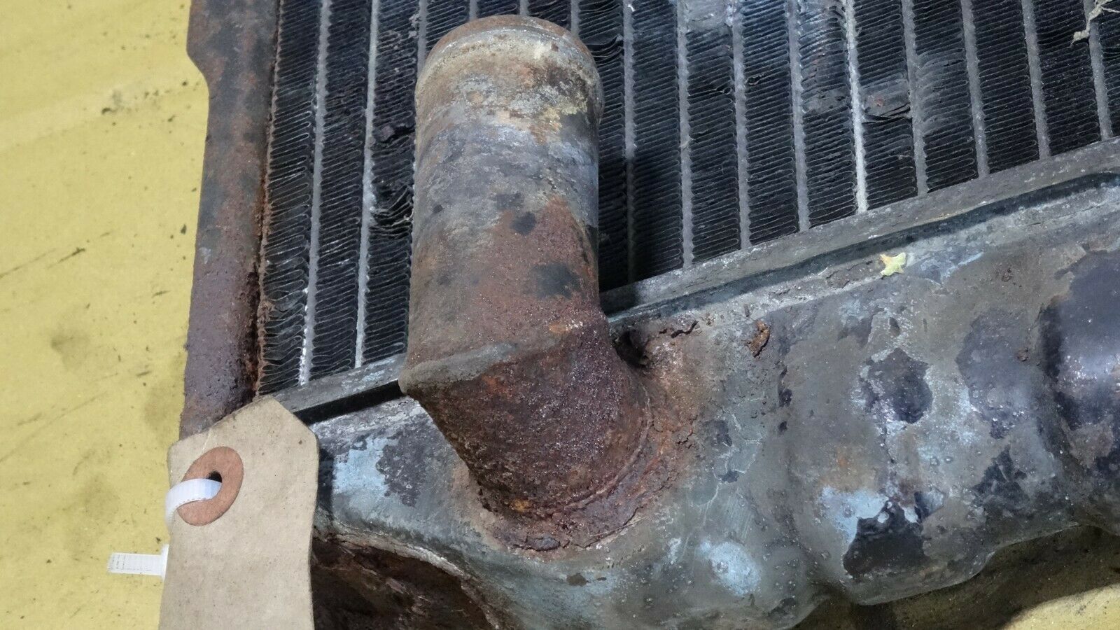 DAIHATSU CHARADE GTTI engine coolant rad radiator CB80 - Image 3