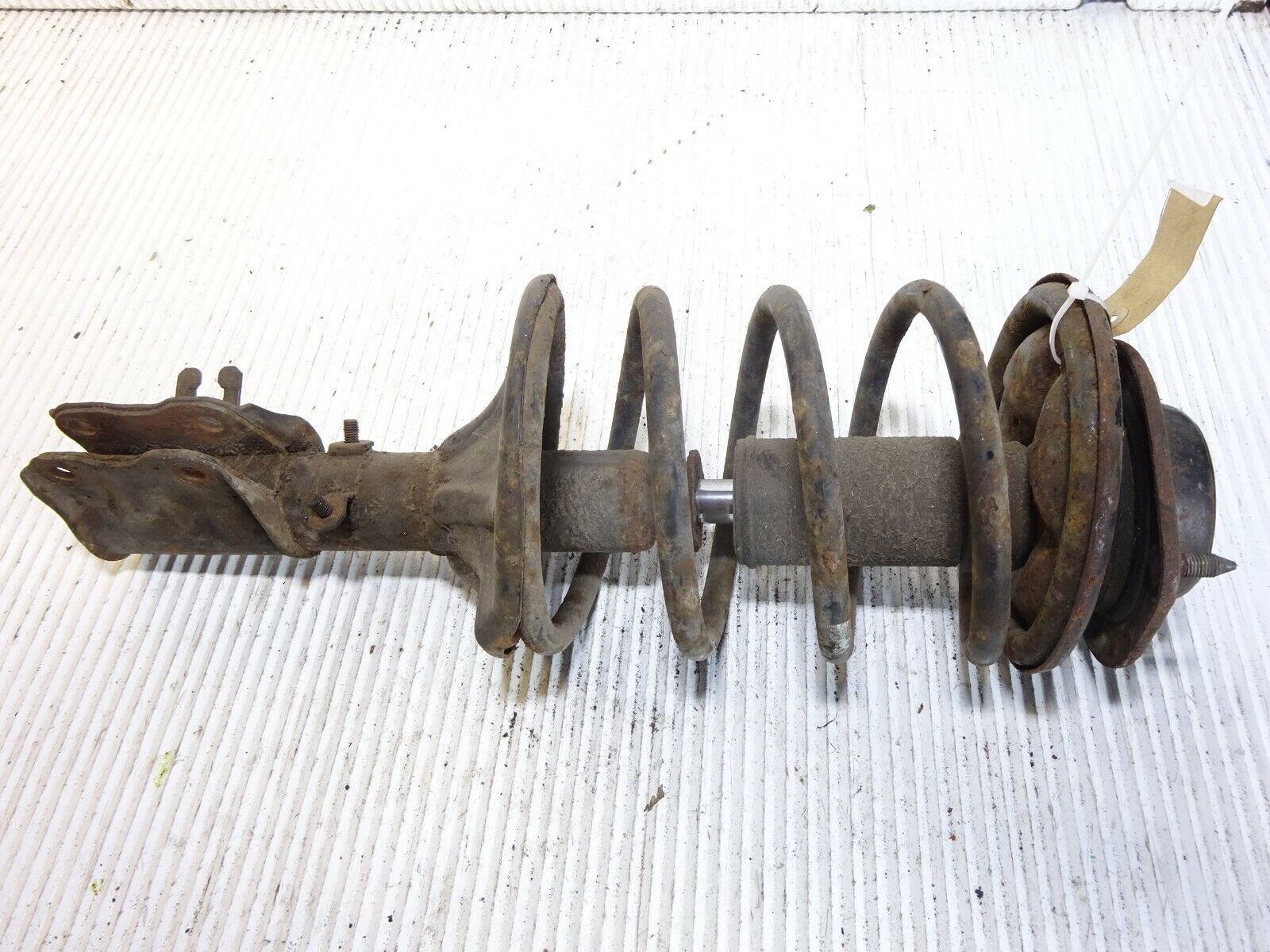 MITSUBISHI Evo 1 2 3 FRONT SUSPENSION STRUT SPRING TOP MOUNT CE9A LEFT
