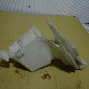 SUBARU IMPREZA WRX STI V9 HAWKEYE 2.0 ENGINE BAY OUTER FUSEBOX COVER   GDA GDB