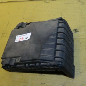 Audi tt 2.0  fsi 2009  1k0937132 fuse box lid cover panel