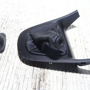 Hyundai i10 1.1 GEAR GATOR GEAR SURROUND PANEL KNOB 2007 to 2011