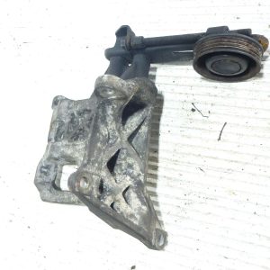 Subaru Impreza WRX  STI V5 AC PUMP MOUNTING SUPPORT BRACKET GC8 GF8