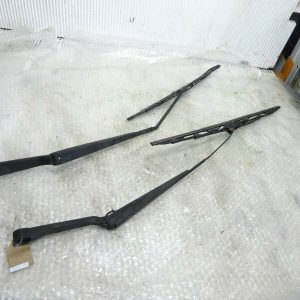Subaru Impreza wrx sti classic v2 front windscreen wiper arms y 1995 gc8