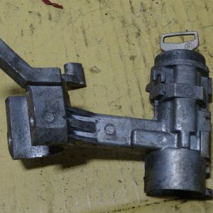 DAIHATSU CHARADE GTti  CB80   ignition barrel + key
