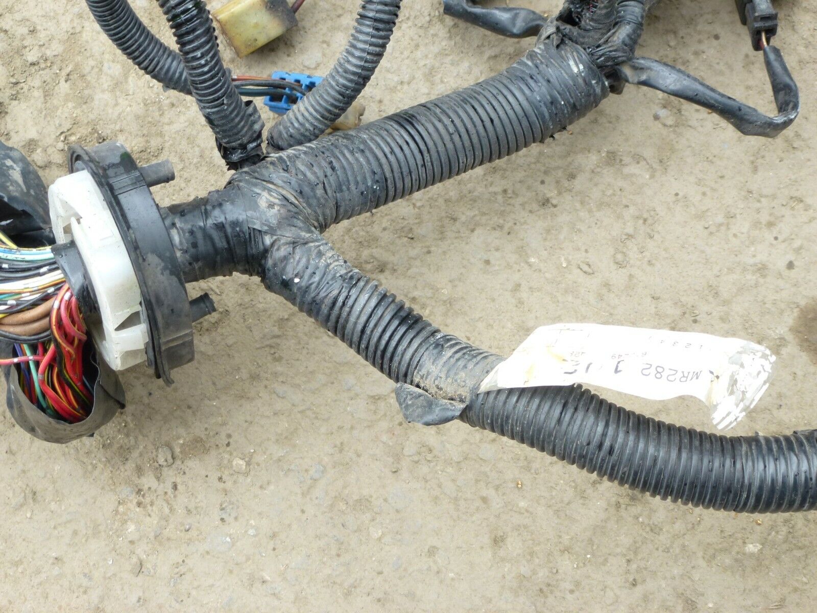 MITSUBISHI EVO 4 engine wiring harness loom evolution cn9a mr282102 - Image 5