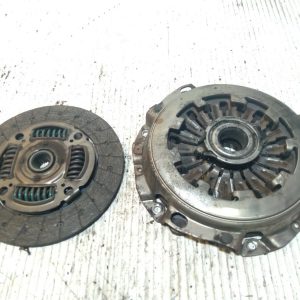 SUBARU IMPREZA WRX NEWAGE  2004  5 SPEED  CLUTCH KIT USED