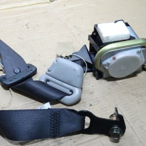 SUBARU IMPREZA WRX  STI BLOBEYE  FRONT SEAT BELT PASSENGER LEFT   GDA GDB NEWAGE