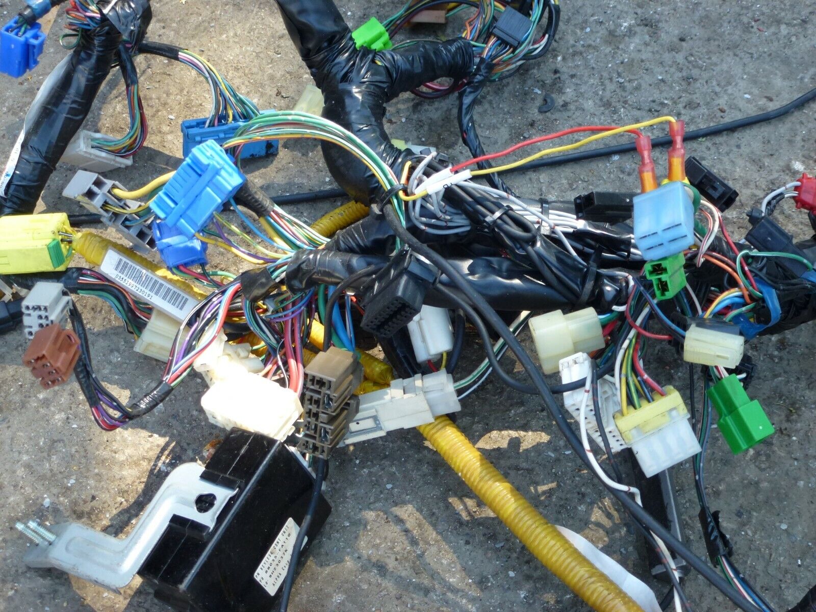 SUBARU IMPREZA wrx auto jdm engine wiring loom + engine bay + fuse box harness - Image 11