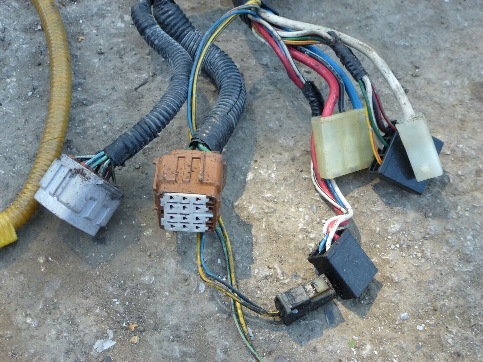 SUBARU IMPREZA wrx auto jdm engine wiring loom + engine bay + fuse box harness - Image 7
