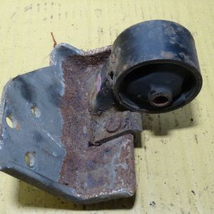 DAIHATSU CHARADE GTti  CB80   top engine mount ..,