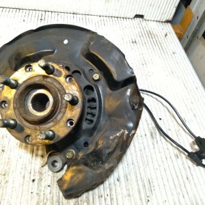 SUBARU IMPREZA WRX NEWAGE 2004  FRONT HUB DRIVER  RIGHT  5 X 100 PCD KNUCKLE