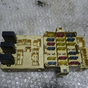 Subaru Impreza wrx classic v2 under dashboard fuse box fusebox relays 1995